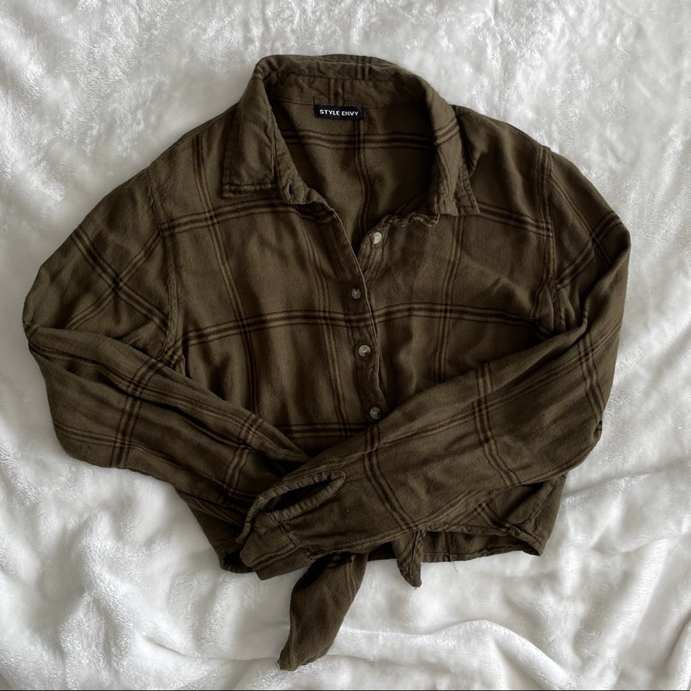 Cropped flannel shirt